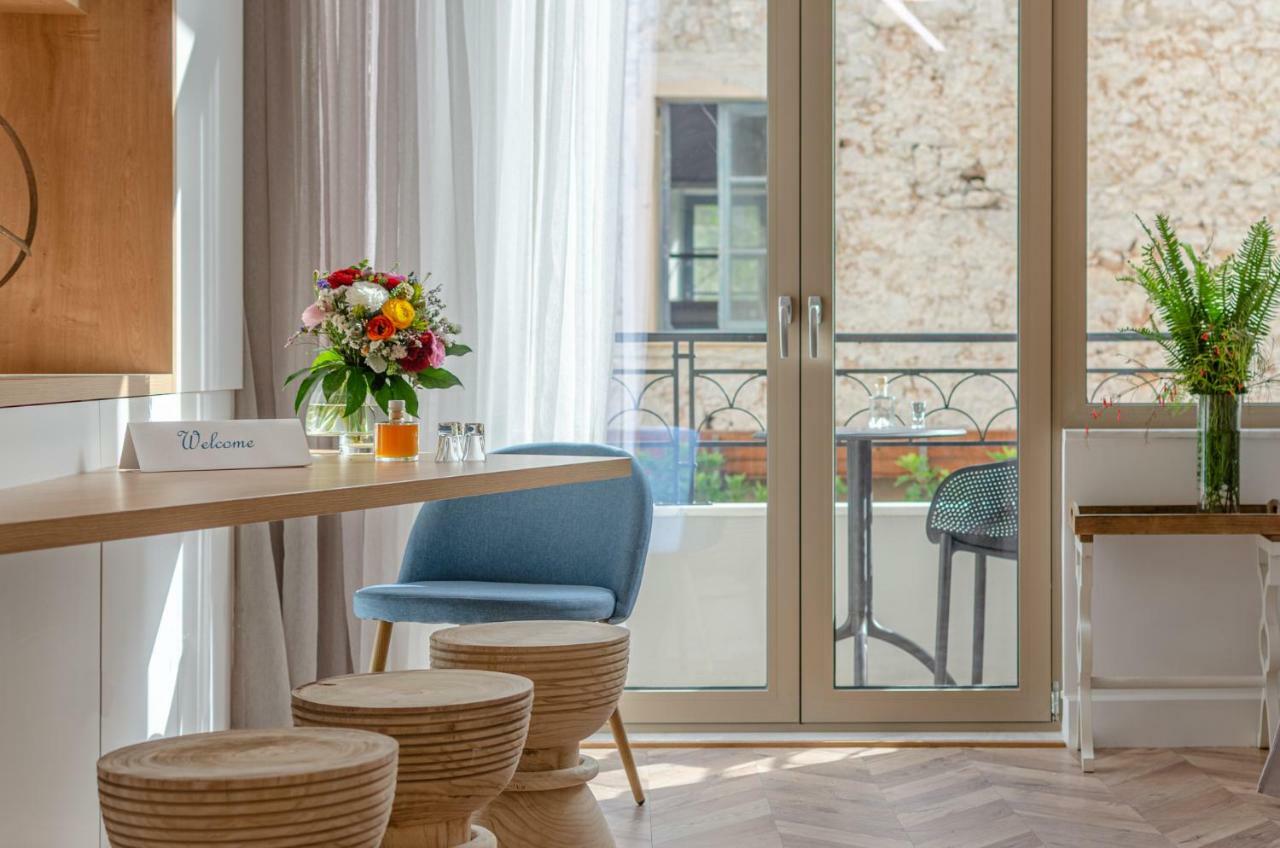 Chandakos 8 Design Apts Candia Esterno foto