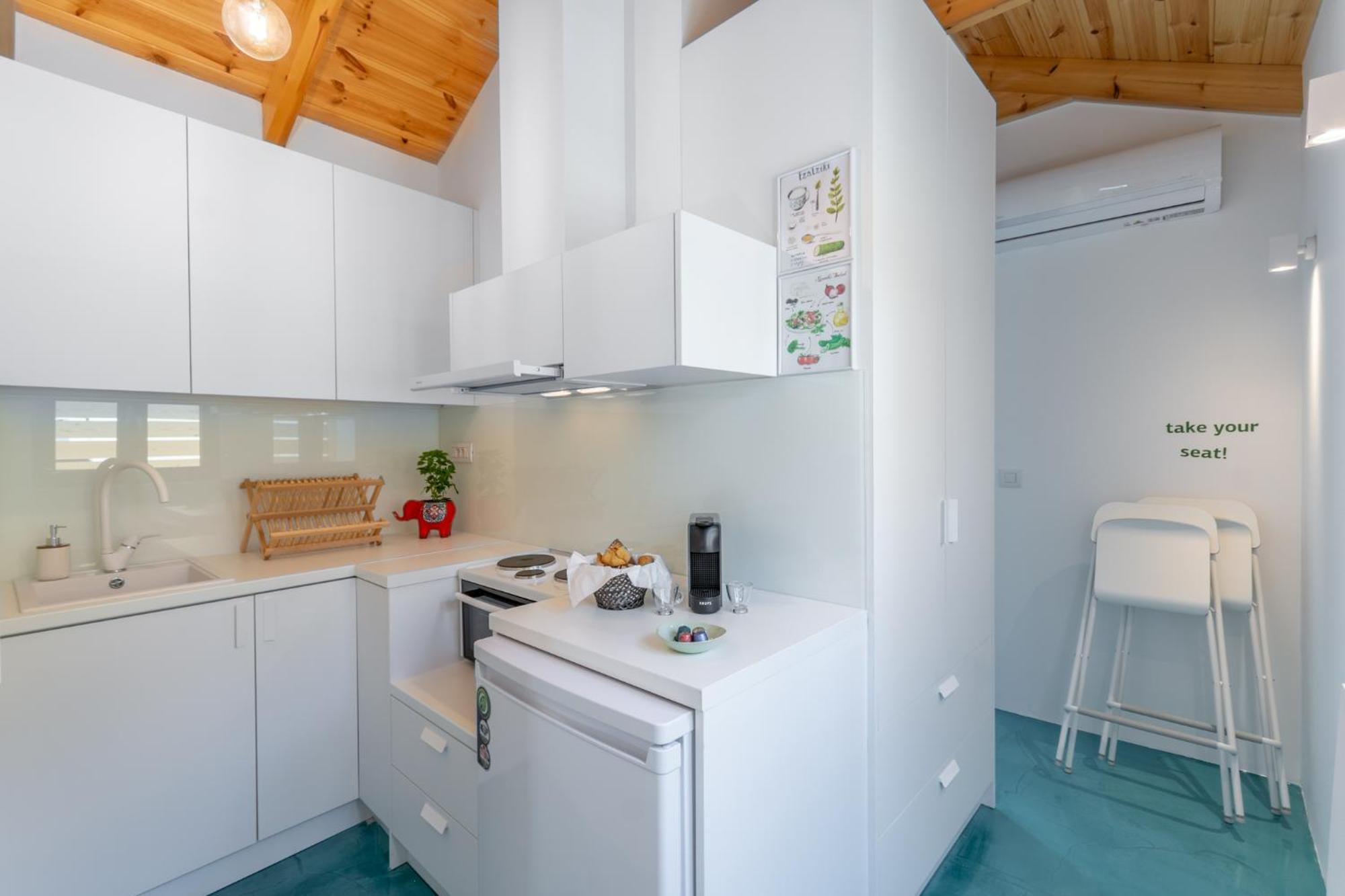 Chandakos 8 Design Apts Candia Esterno foto