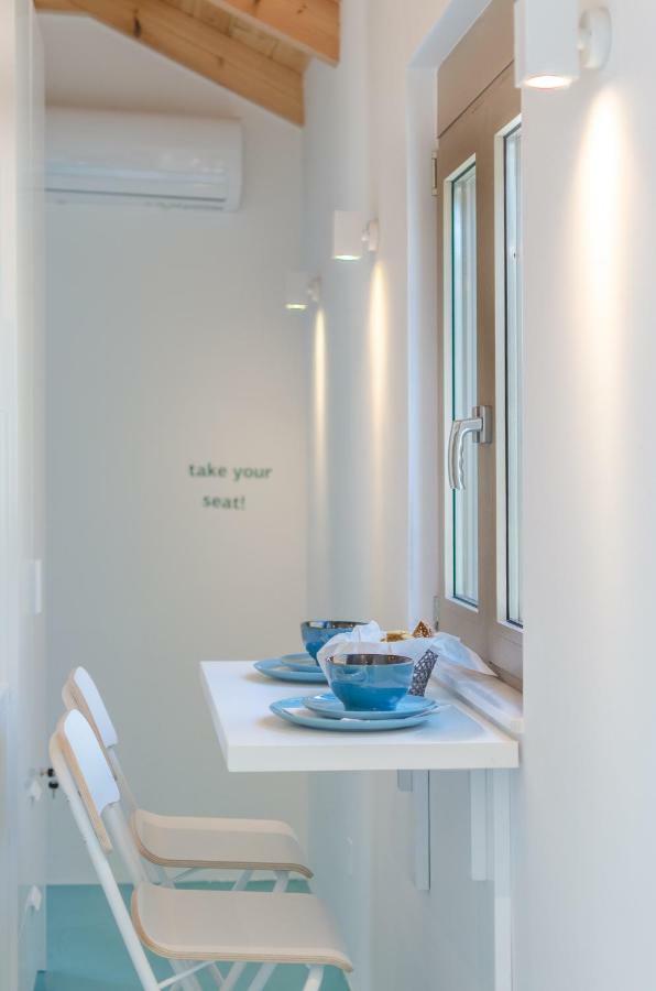 Chandakos 8 Design Apts Candia Esterno foto