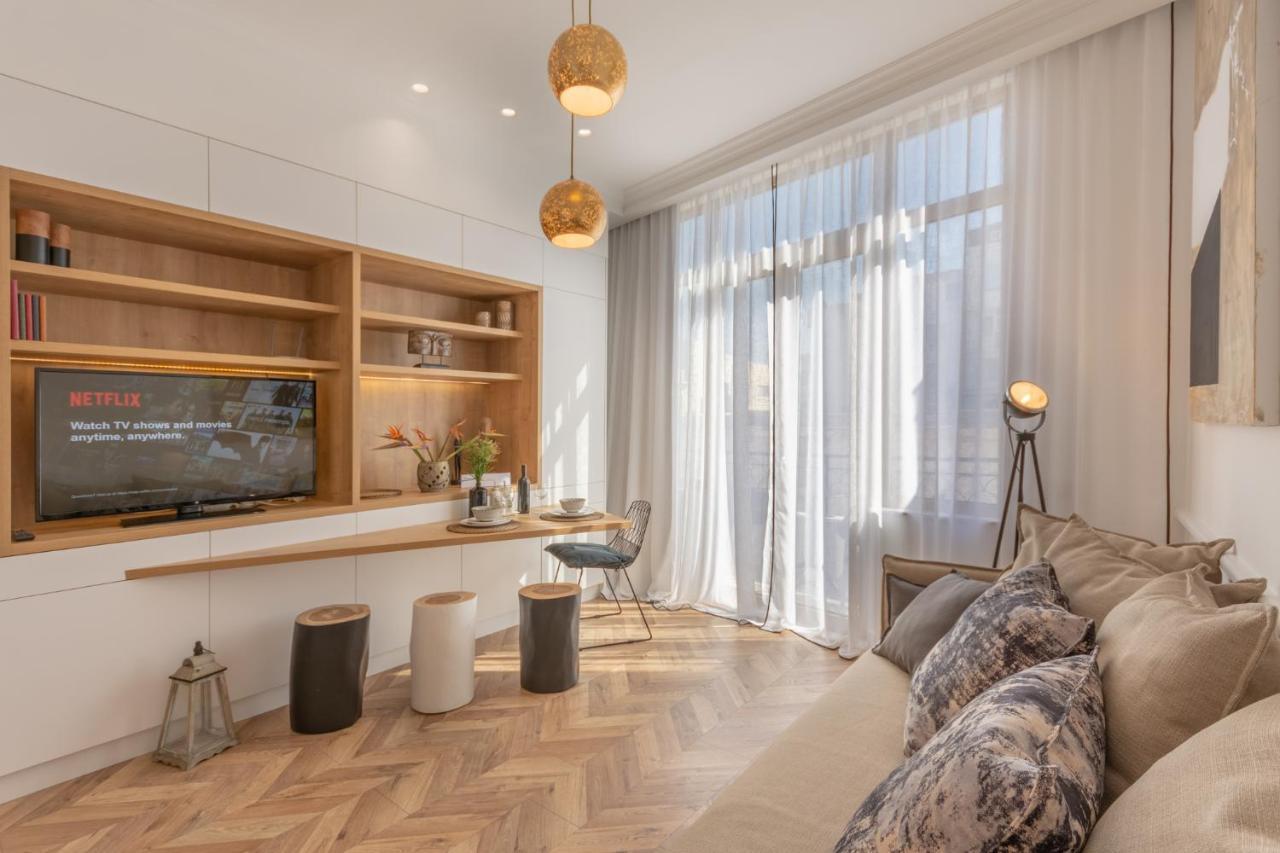 Chandakos 8 Design Apts Candia Esterno foto