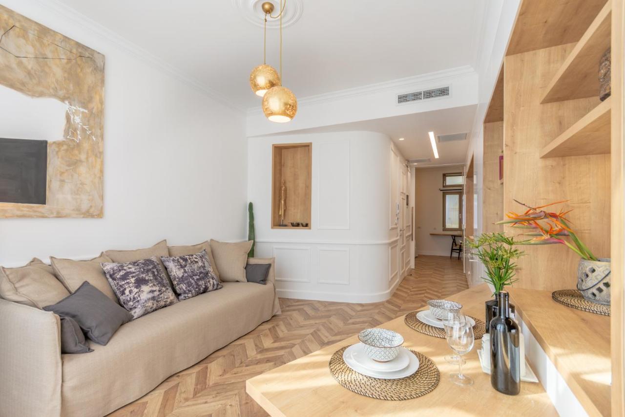 Chandakos 8 Design Apts Candia Esterno foto